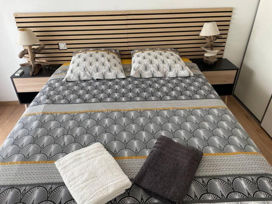Rare ! Spacieux T3 En Roof-Top Au Barachois - 2 Ch Climatisees - 6 Couchages - Proche Aeroport Saint-Denis Kültér fotó